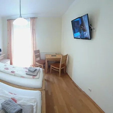 Gasthof-pension Oelberger