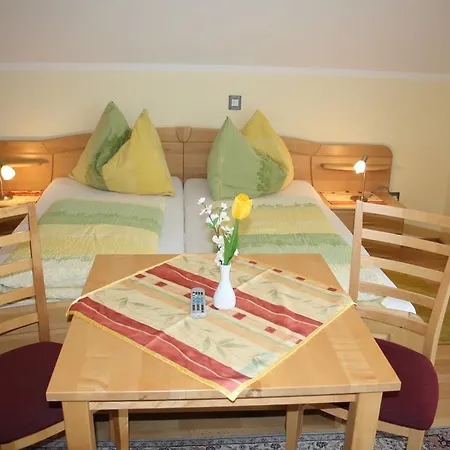 Gasthof-pension Oelberger 게스트하우스 볼프스베르크