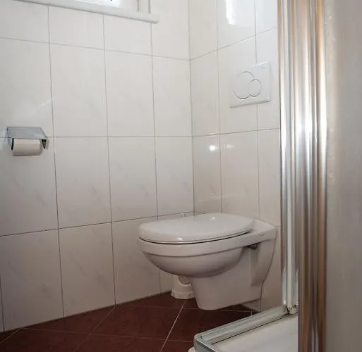 Gasthof-pension Oelberger