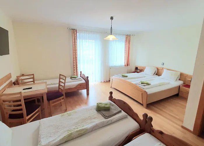 Гостевой дом Gasthof-pension Oelberger