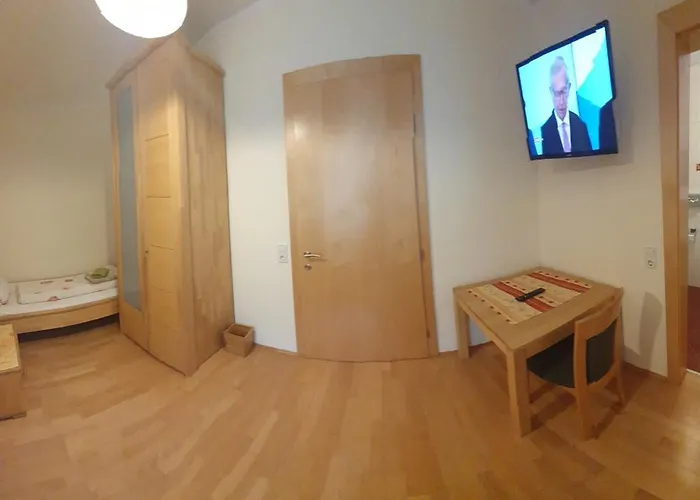 Gasthof-pension Oelberger Гостевой дом Вольфсберг